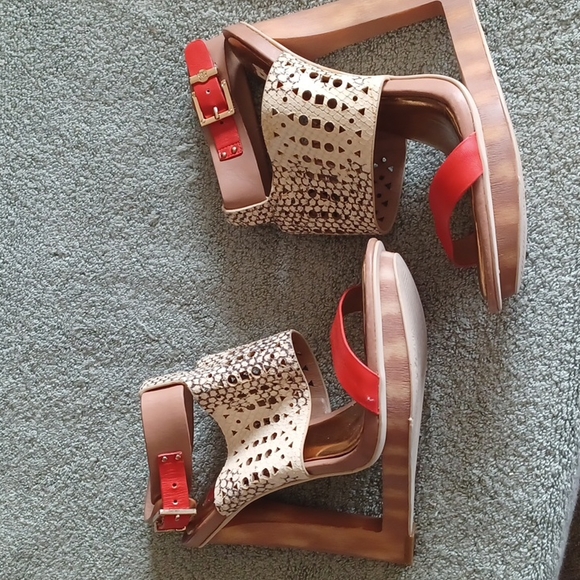 BCBGMAXAZRIA Shoes Size 81/2